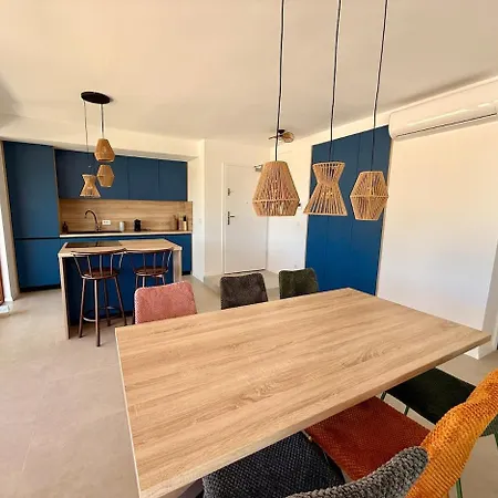 Azure Apartment Privlaka (Zadar)