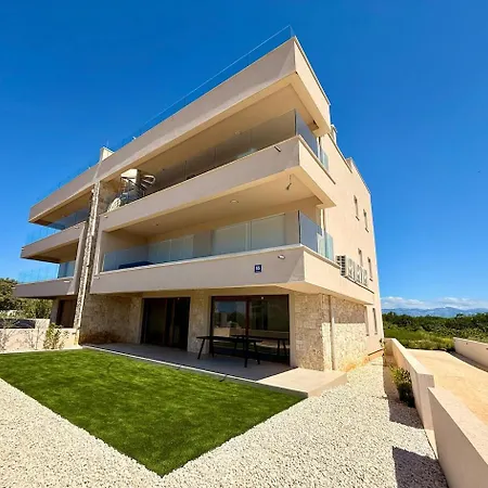Azure * Privlaka (Zadar)
